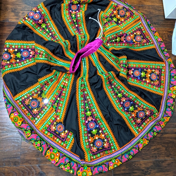 Beautiful indian lehenga choli/chaniya choli set - Picture 13 of 15